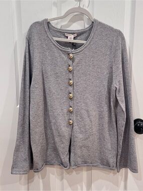 Sincerely Jules Light Gray Knit Top with gold buttons Size XL